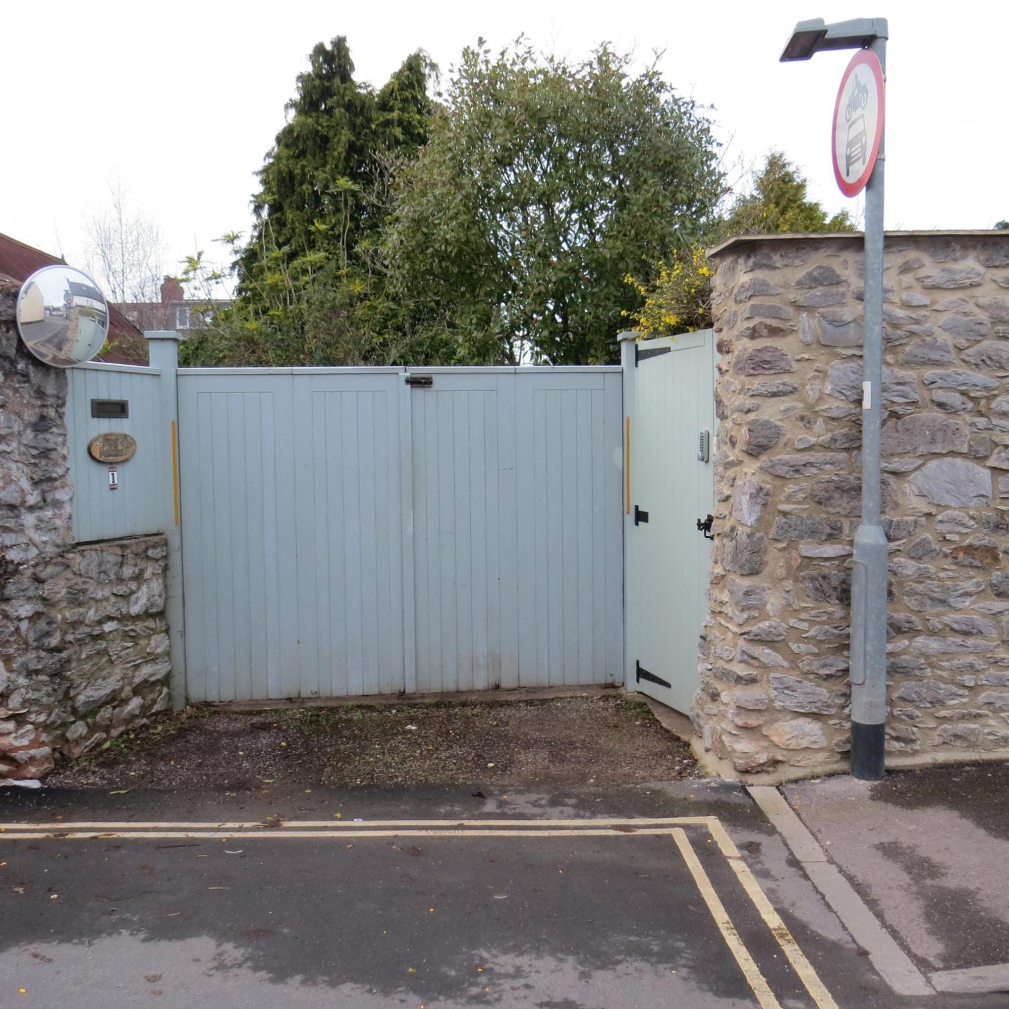 Frog Palace - Secure Parking-Outside Area-Topsham-Exeter-Beach-Chiefs-Wifi Номер фото